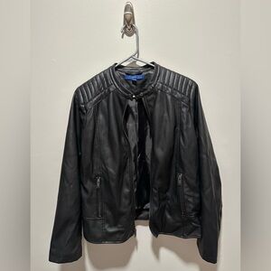 Women’s Apt. 9 black leather jacket in size Medium